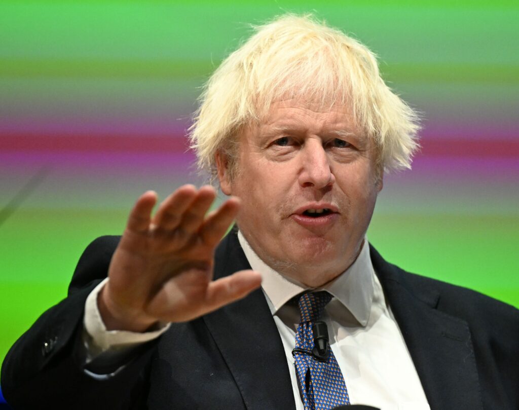 raportul-oficial-privind-pandemia-critica-dur-guvernul-boris-johnson:-prea-putin,-prea-tarziu