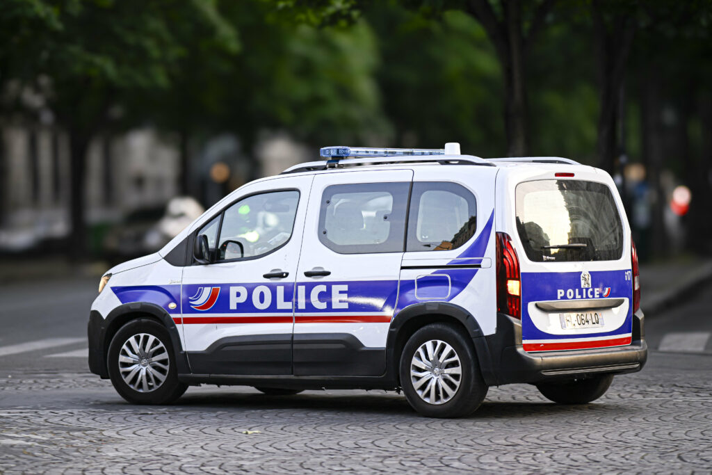 trei-persoane-au-fost-arestate-la-paris-pentru-spionaj-si-propaganda-rusa