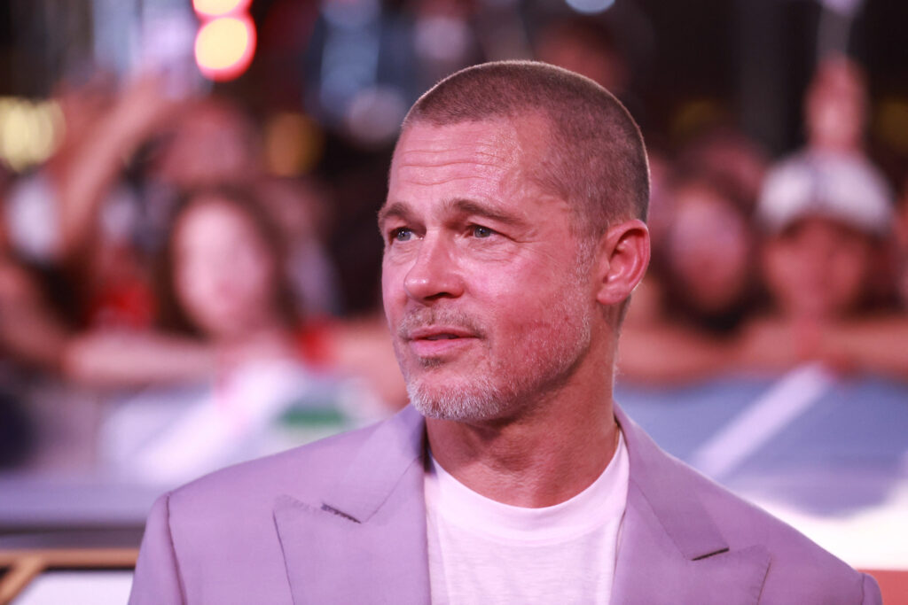 pensionara-jefuita-de-un-fals-brad-pitt-a-pierdut-100.000-euro