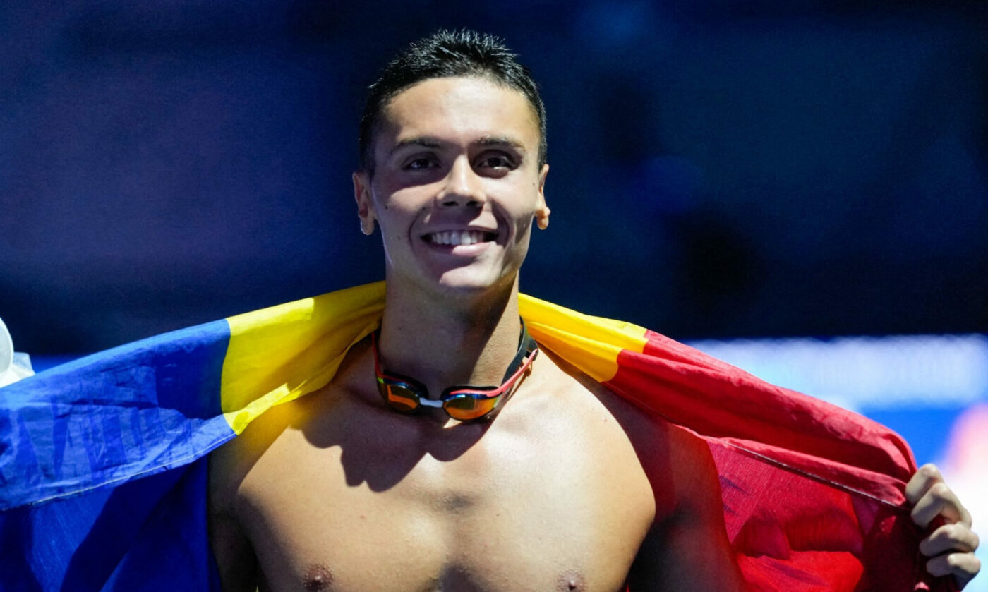 gest-superb-pentru-david-popovici-in-orasul-istoric-al-romaniei