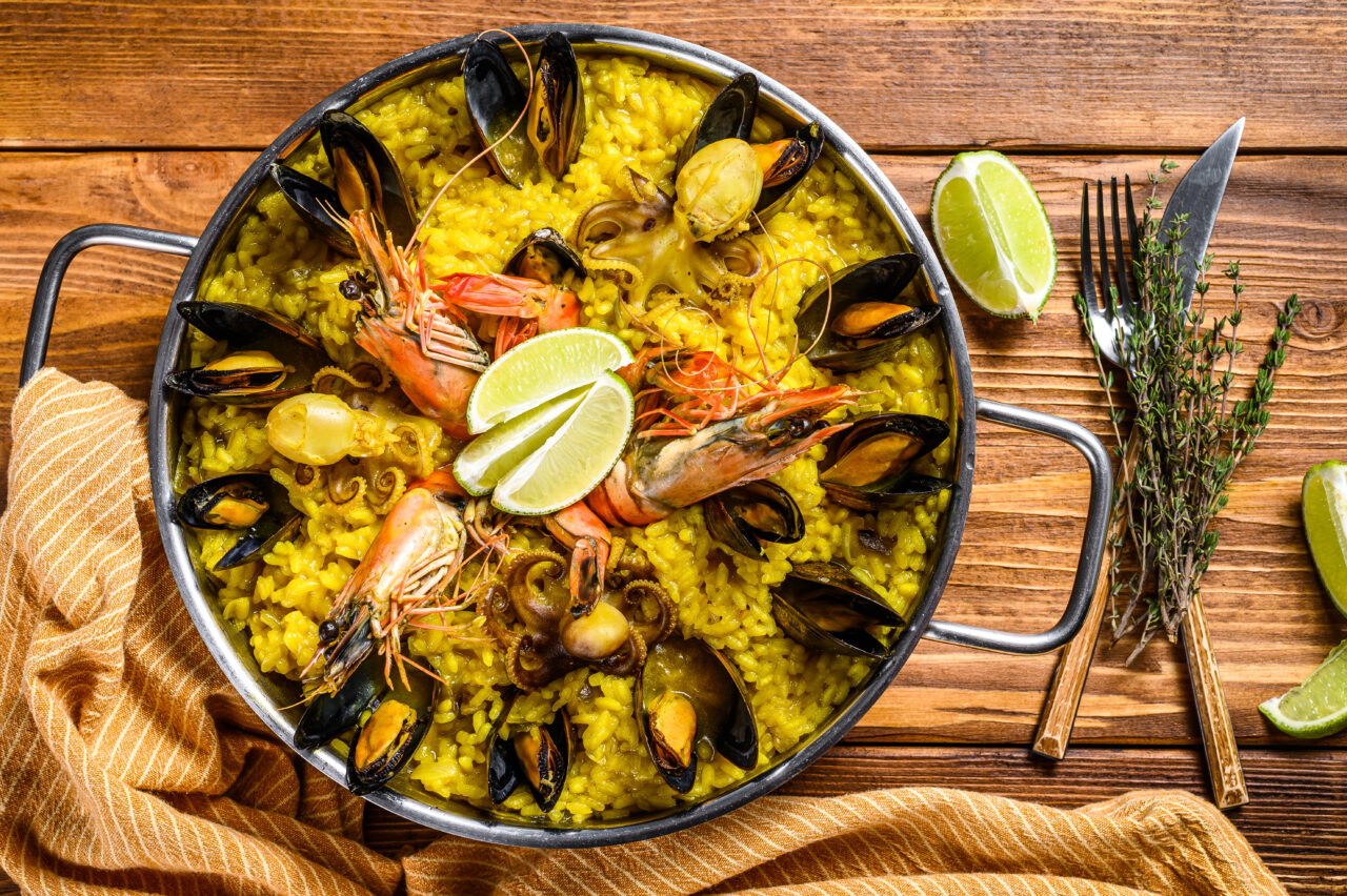 reteta-traditionala-spaniola-de-paella,-pe-care-poti-sa-o-faci-acasa