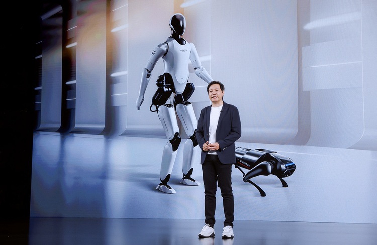 robotii-umanoizi-vor-fi-folositi-la-scara-larga-in-fabricile-xiaomi
