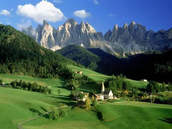 gafa-de-ziua-nationala:-sefa-pnl-moreni-prezinta-o-fotografie-din-dolomiti-ca-fiind-din-romania