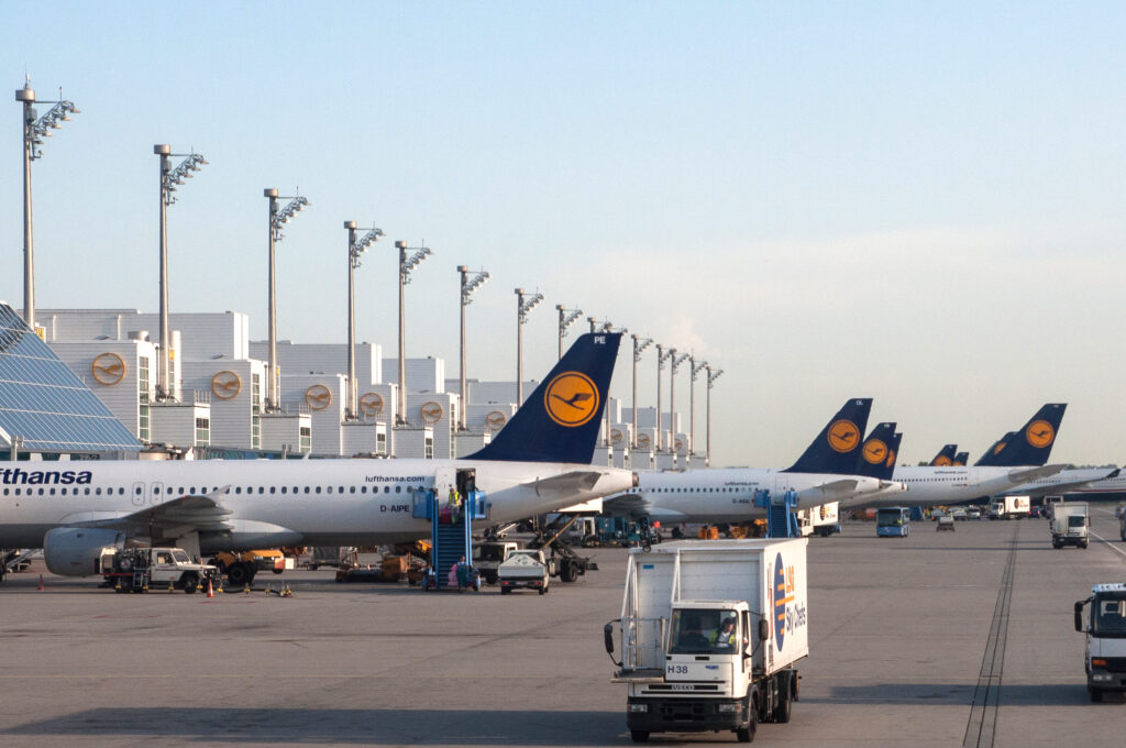 zboruri-suspendate-pe-aeroportul-din-vilnius-din-cauza-unui-nou-incident-cu-baloane