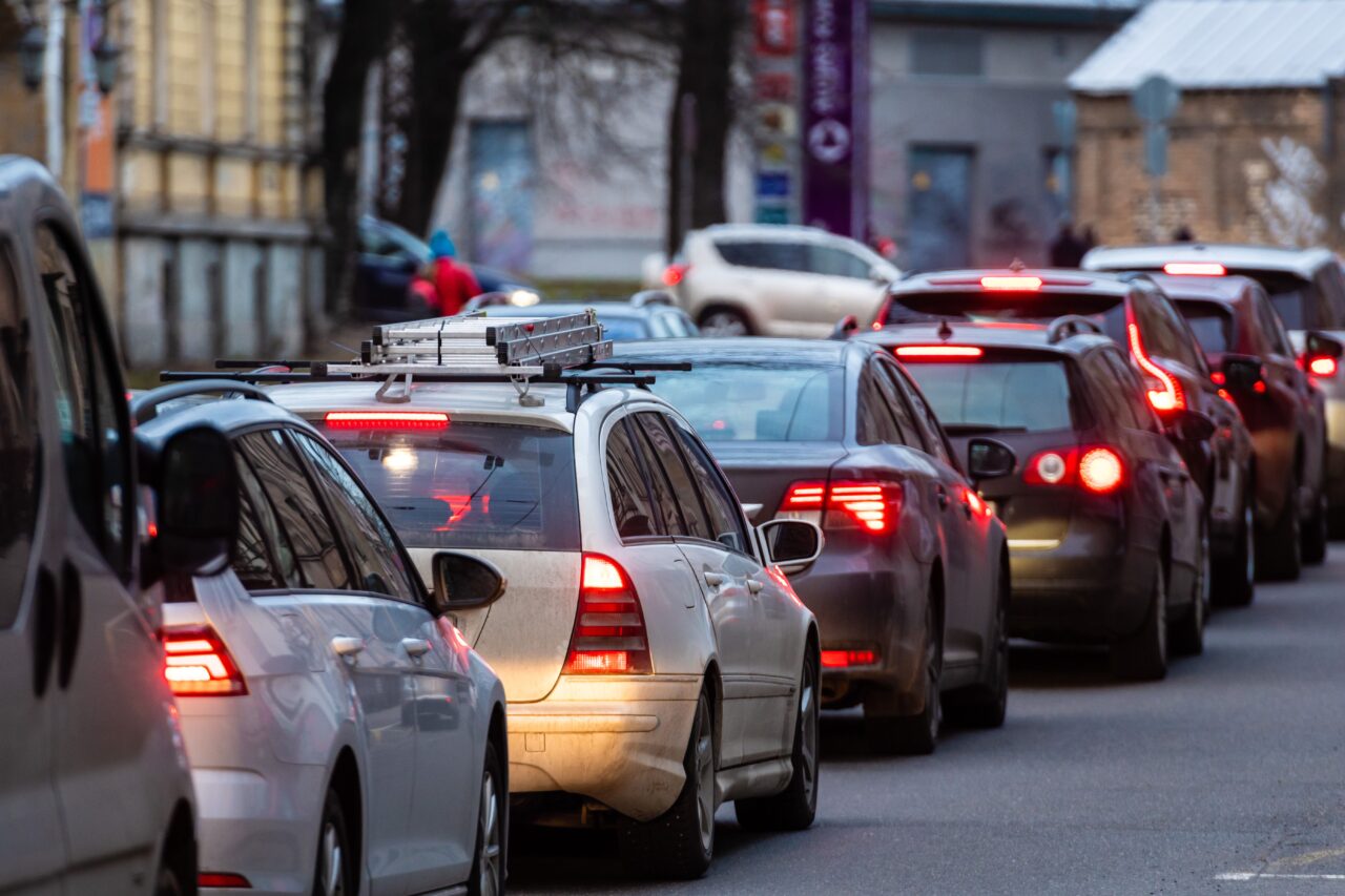 soferii-care-vor-primi-bani-daca-stau-mult-timp-in-trafic.-masura,-implementata-din-2026