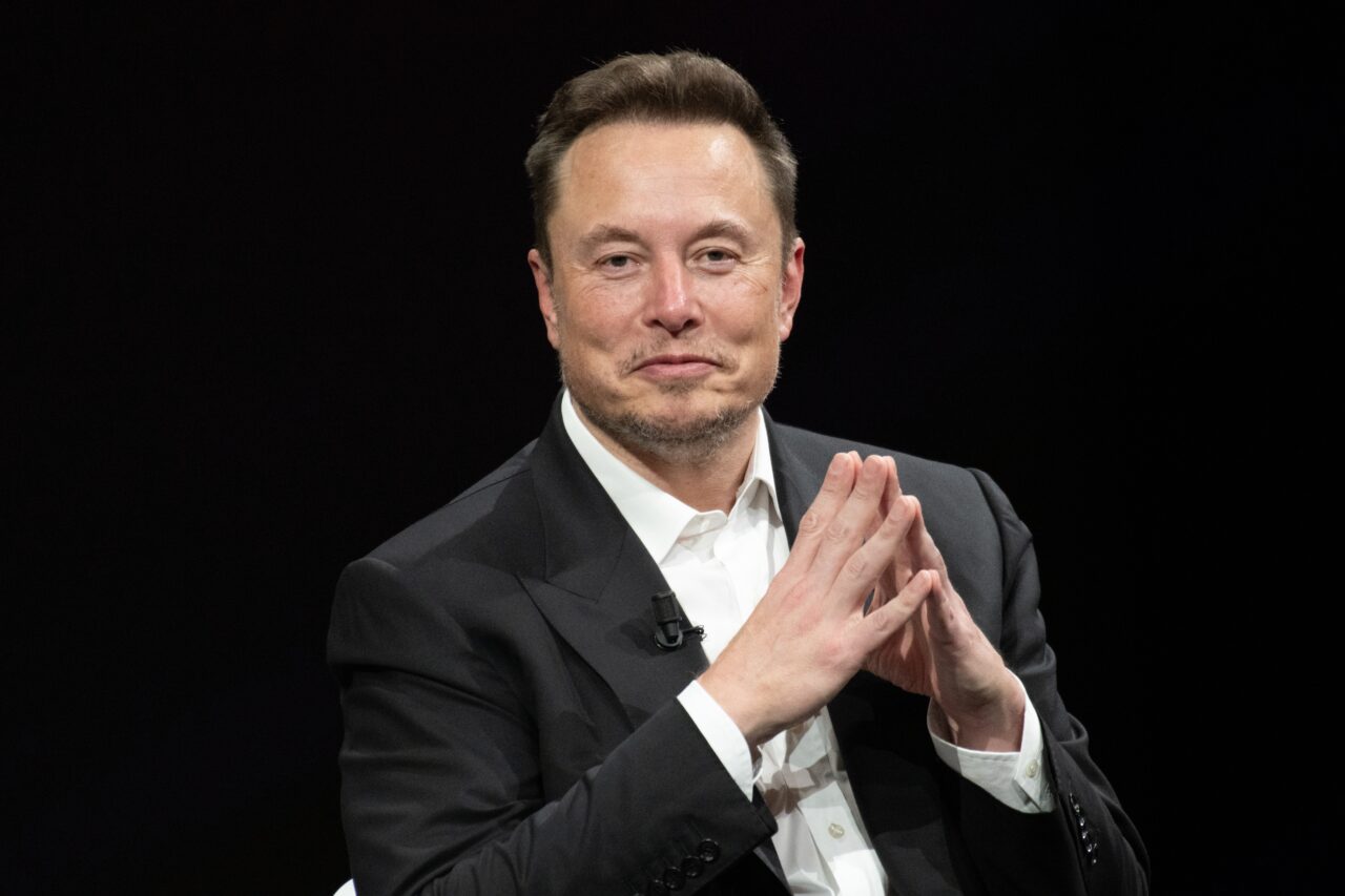elon-musk-sustine-ca-ue-ar-trebui-desfiintata,-pozitie-pe-care-dmitri-medvedev-o-sprijina