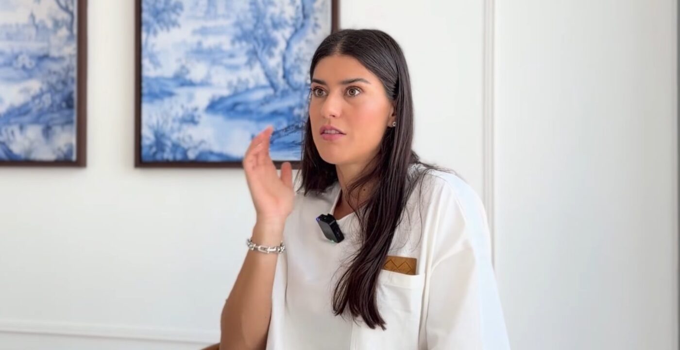 sorana-cirstea-i-a-dat-de-gol-pe-romani-in-fata-francezilor:-lipsim-de-la-scoala.-parintii-spun-‘domne,-fata-mea!’