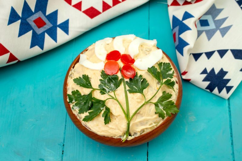 de-unde-vine-salata-de-boeuf:-multi-cred-ca-din-rusia,-dar-e-total-gresit.-se-numeste-niislel-si-se-face-de-revelion
