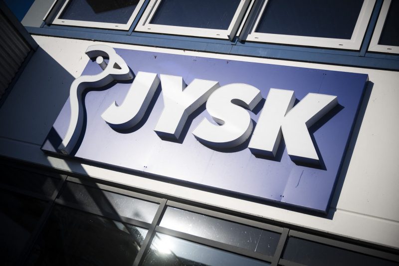 jysk-deschide-un-nou-magazin.-se-afla-intr-un-complex-comercial-urias-de-langa-capitala