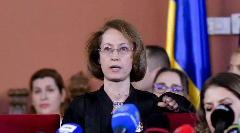 de-ce-a-aparut-raluca-morosanu-in-roba-si-unde-a-plecat-imediat-dupa-interventia-curajoasa-de-la-conferinta-de-presa-de-la-curtea-de-apel-bucuresti