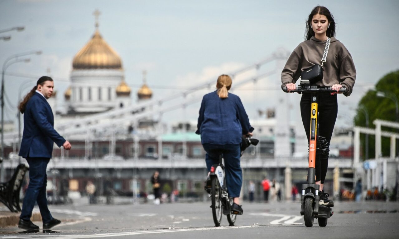 a-intrat-in-vigoare-noua-polita-rca-pentru-biciclete-si-trotinete-electrice-amenzile-pentru-lipsa-acesteia-pot-ajunge-pana-la-2.000-de-lei
