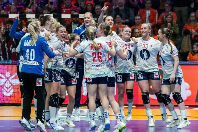 finala-campionatului-mondial-de-handbal-feminin-poate-aduce-surpriza-deceniului-sau-confirmarea-dominarii-imperiale