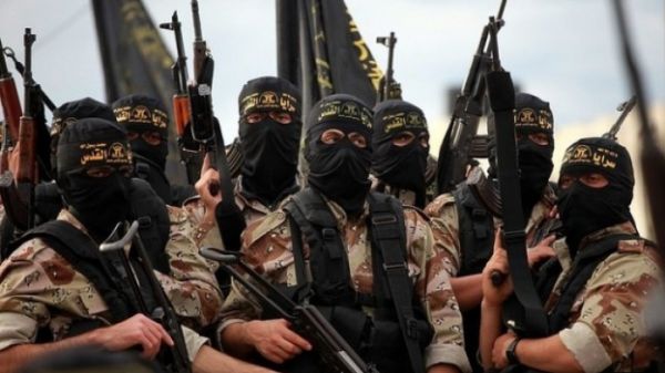 noua-arma-a-gruparilor-extremiste:-cum-este-folosita-inteligenta-artificiala-in-propaganda-si-recrutarea-de-noi-membri