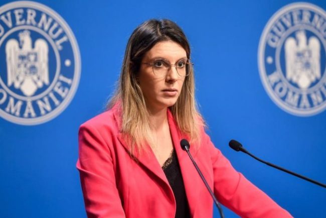 motiunea-aur-impotriva-dianei-buzoianu-a-fost-votata.-ministrul-mediului:-un-film-prost,-fara-scenariu,-fara-actiune-update