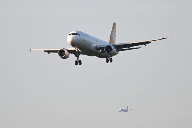 ancheta-in-sua-dupa-ce-un-avion-de-calatori-a-fost-aproape-de-o-coliziune-cu-o-aeronava-militara-care-nu-avea-activat-emitatorul