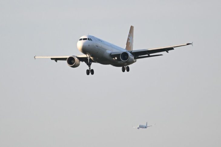 ancheta-in-sua-dupa-ce-un-avion-de-calatori-a-fost-aproape-de-o-coliziune-cu-o-aeronava-militara-care-nu-avea-activat-emitatorul