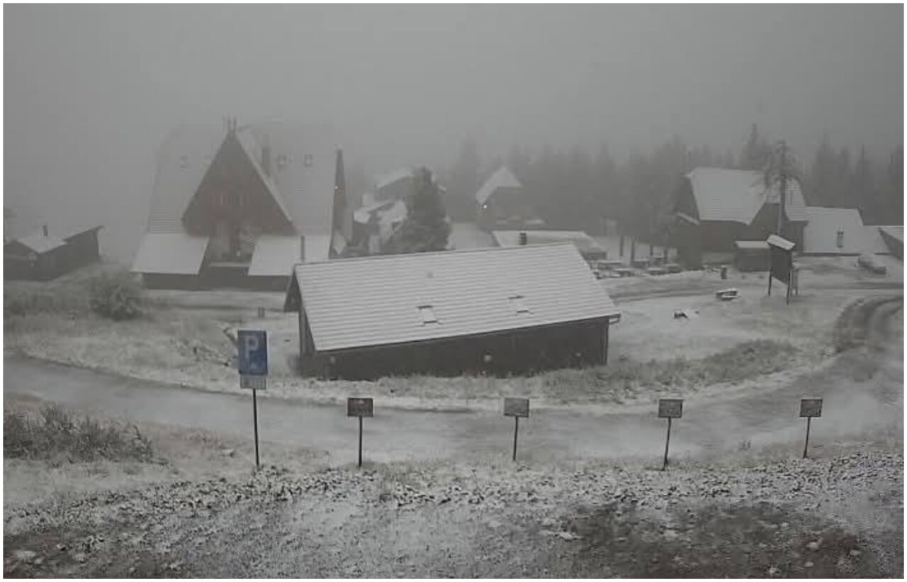 fenomen-meteo-neobisnuit:-este-frig-in-orase-si-cald-invarfde-munte