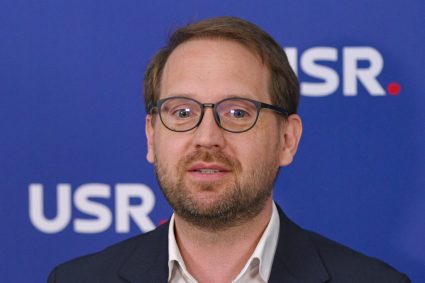 dominic-fritz-a-anuntat-convocarea-comitetului-politic-al-usr-pentru-nominalizarea-noului-ministru-al-apararii