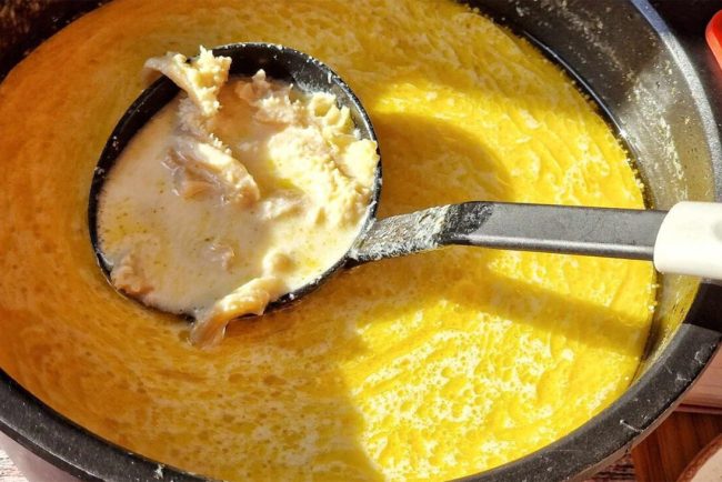 reteta-ciorba-de-burta-de-post-|-cele-2-ingrediente-cu-care-sa-inlocuiesti-smantana-si-burta-de-vita