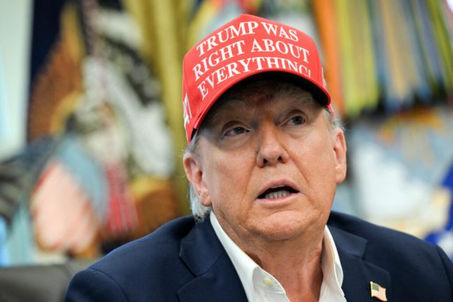 scandal-urias-in-sua-dupa-ce-centrul-kennedy-din-washington-a-fost-redenumit-centrul-trump-kennedy