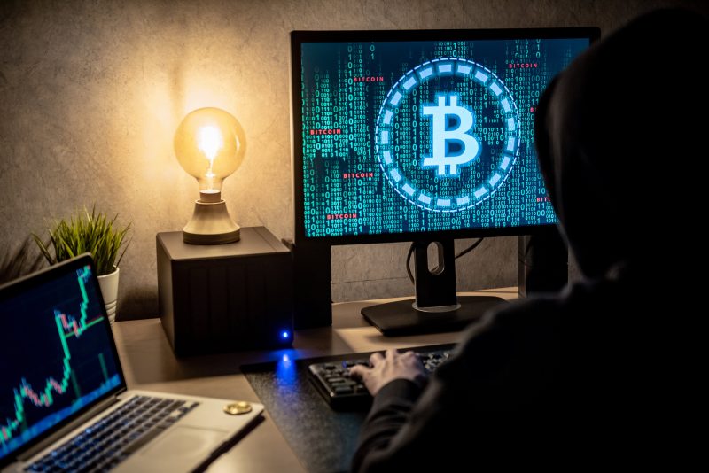hotii-de-criptomonede-folosesc-conturi-aws-compromise-pentru-minare,-pe-banii-companiilor