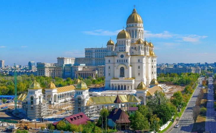 catedrala-nationala-se-redeschide-pentru-public-de-sarbatori.-programul-complet-de-vizitare