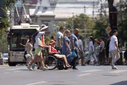 sondaj-curs:-perceptia-romanilor-privind-directia-tarii,-negativa-/-in-ce-personalitate-politica-au-romanii-cea-mai-mare-incredere