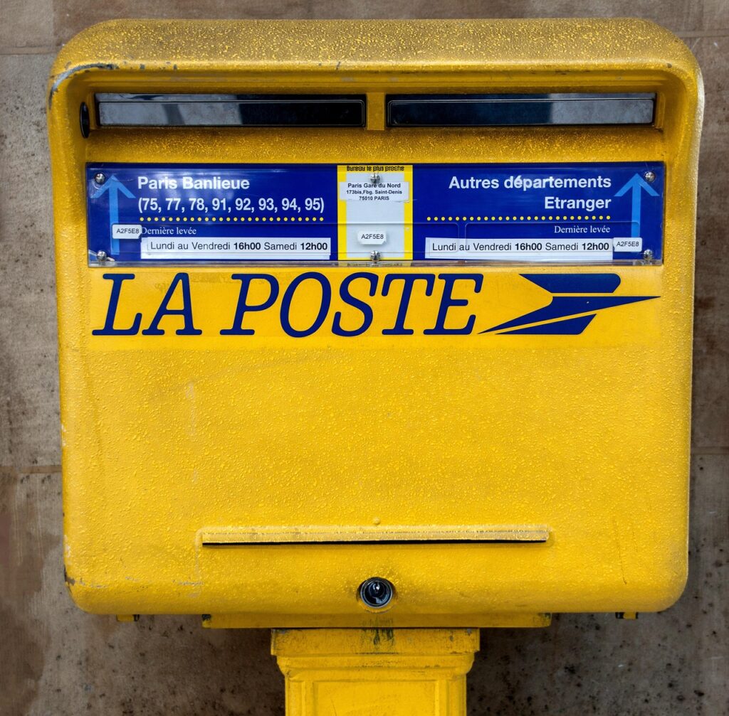 haos-inainte-de-craciun.-un-atac-cibernetic-a-blocat-activitatile-postei-din-franta