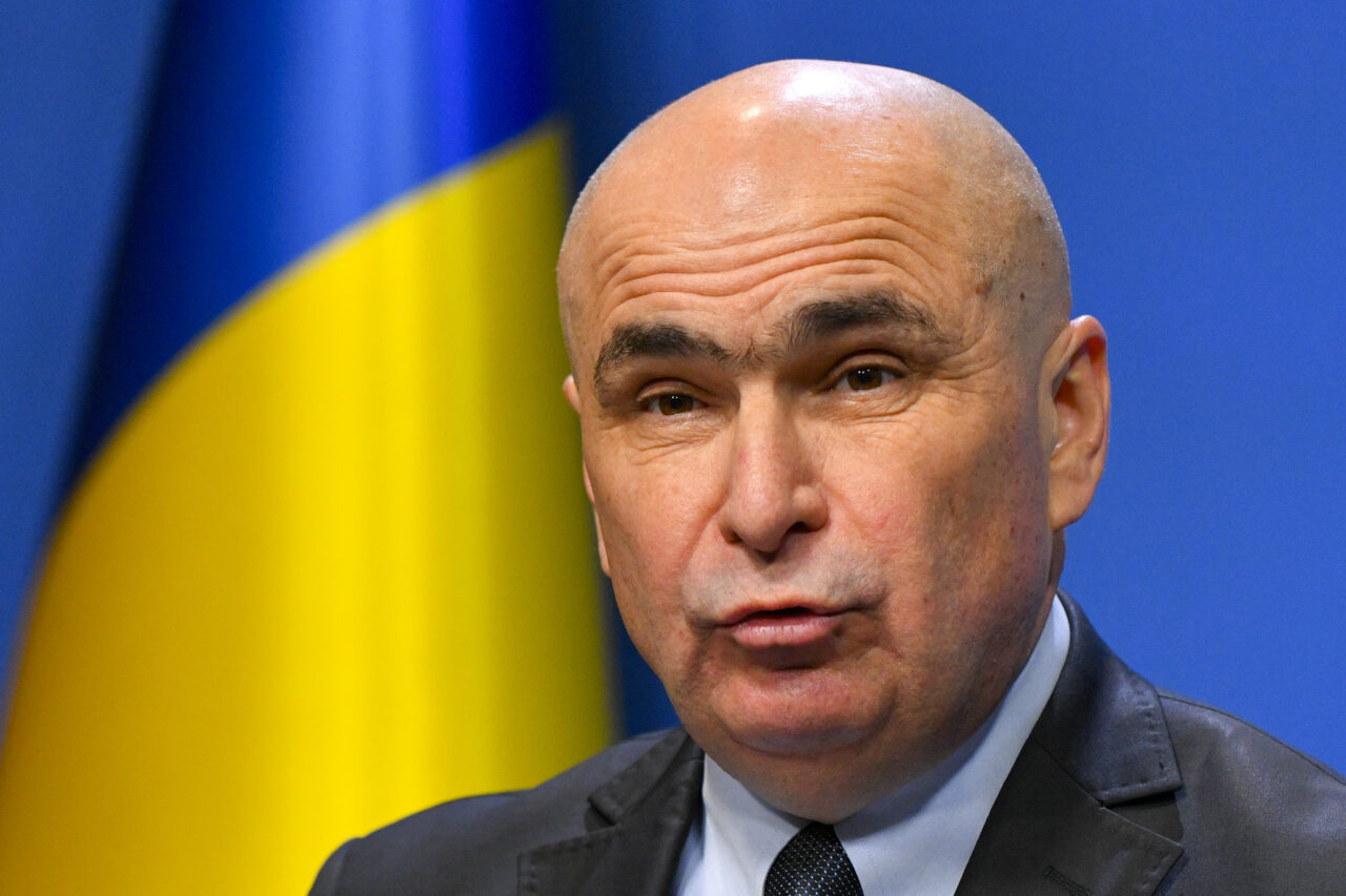 bolojan-spune-ca-nu-mai-creste-taxe-anul-viitor,-dar-nu-promite.-care-este-conditia-sa-nu-mai-majoreze-darile