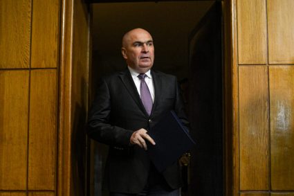 bolojan-despre-craciun:-ce-isi-doreste,-ce-face-si-ce-mananca
