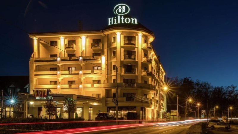 primele-imagini-dupa-incidentul-de-la-hotelul-hilton-din-sibiu.-cum-arata-locul-in-care-s-a-prabusit-tavanul