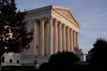 curtea-suprema-sua-respinge-initiativa-administratiei-trump-de-a-trimite-garda-nationala-la-chicago