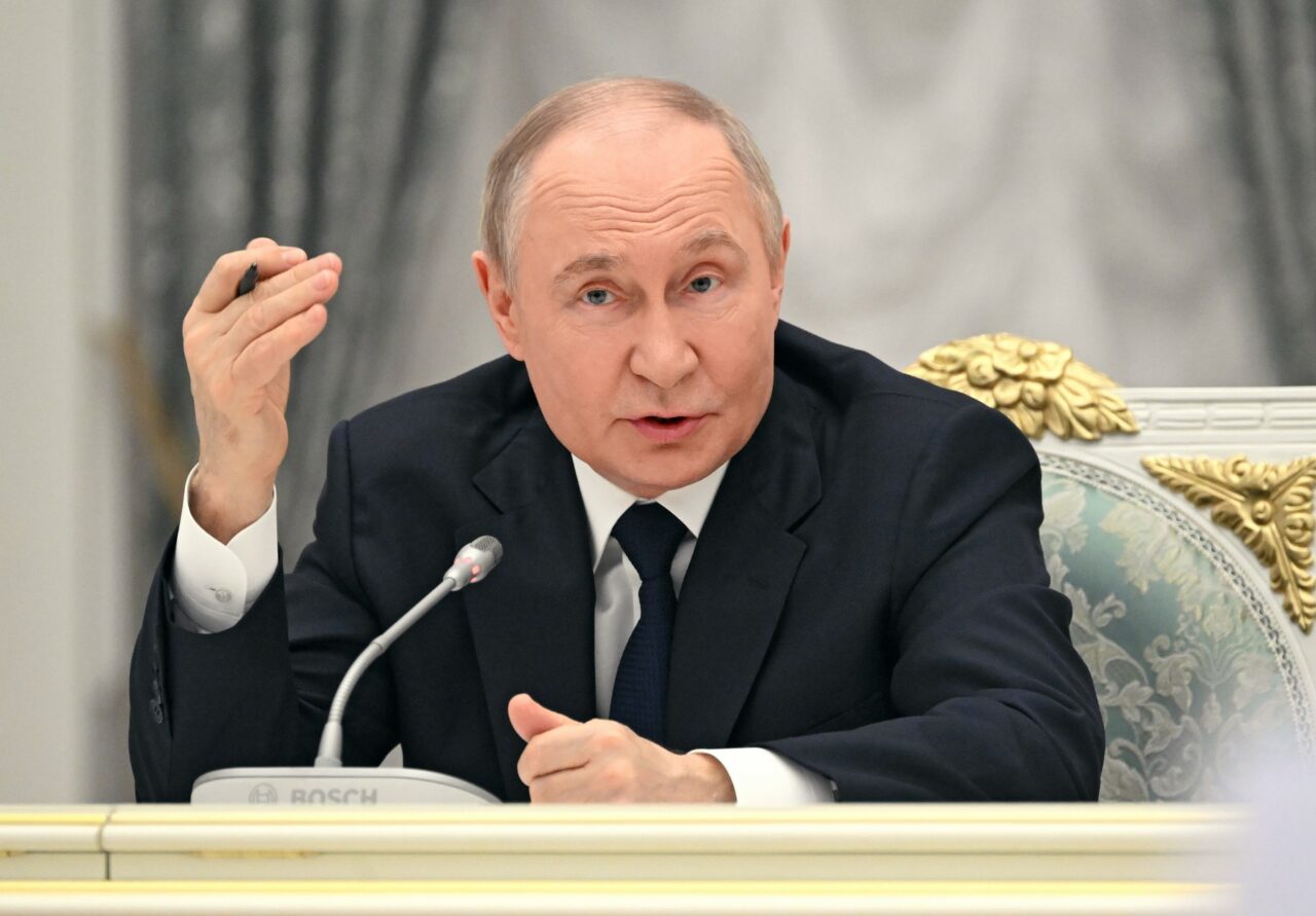 razboi-in-orientul-mijlociu,-ziua-809.-ministri-sirieni,-primiti-la-moscova-de-vladimir-putin
