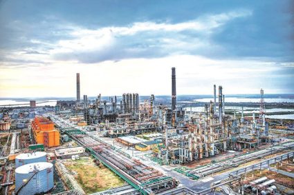 presiunea-fiscala-loveste-rompetrol-grupul-ia-in-calcul-oprirea-rafinariilor-petromidia-si-vega-din-februarie.-petrobrazi,-singura-unitate-activa
