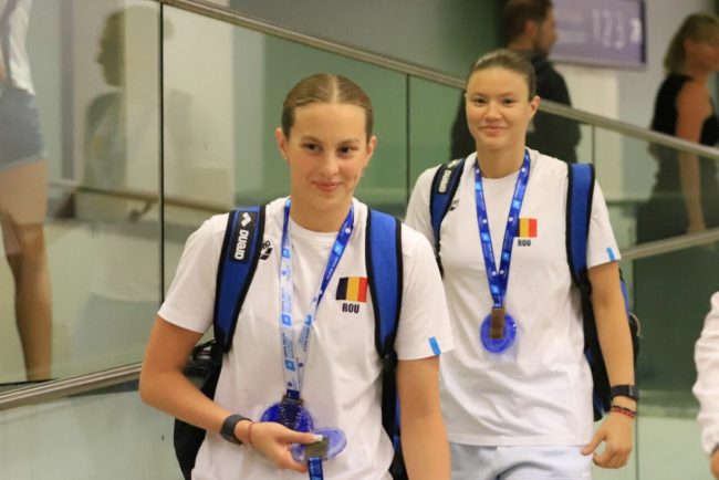 campionii-romanii-au-iesit-la-colindat