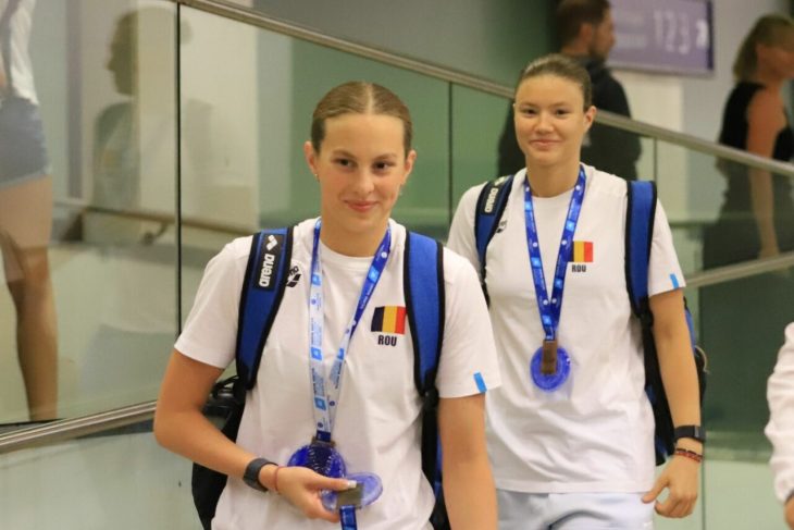 campionii-romanii-au-iesit-la-colindat