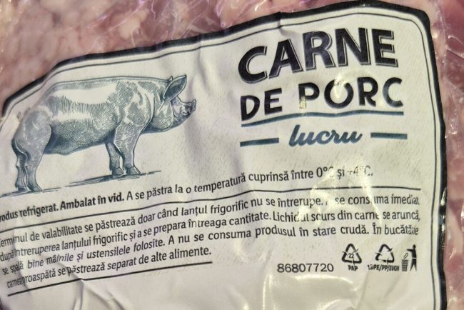 cu-cat-a-ajuns-sa-se-vanda-carnea-de-porc-in-lidl,-acum,-inainte-de-craciun