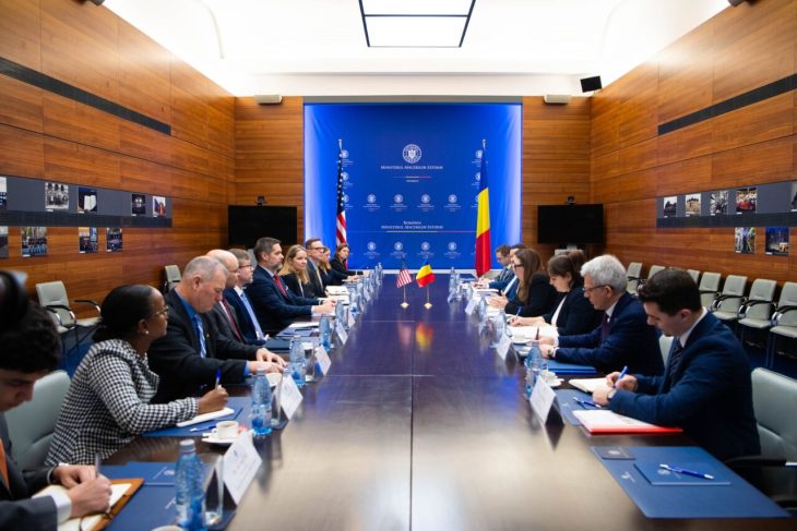 ambasada-sua-a-transmis-un-mesaj-video-de-craciun-pentru-romani:-suntem-uniti