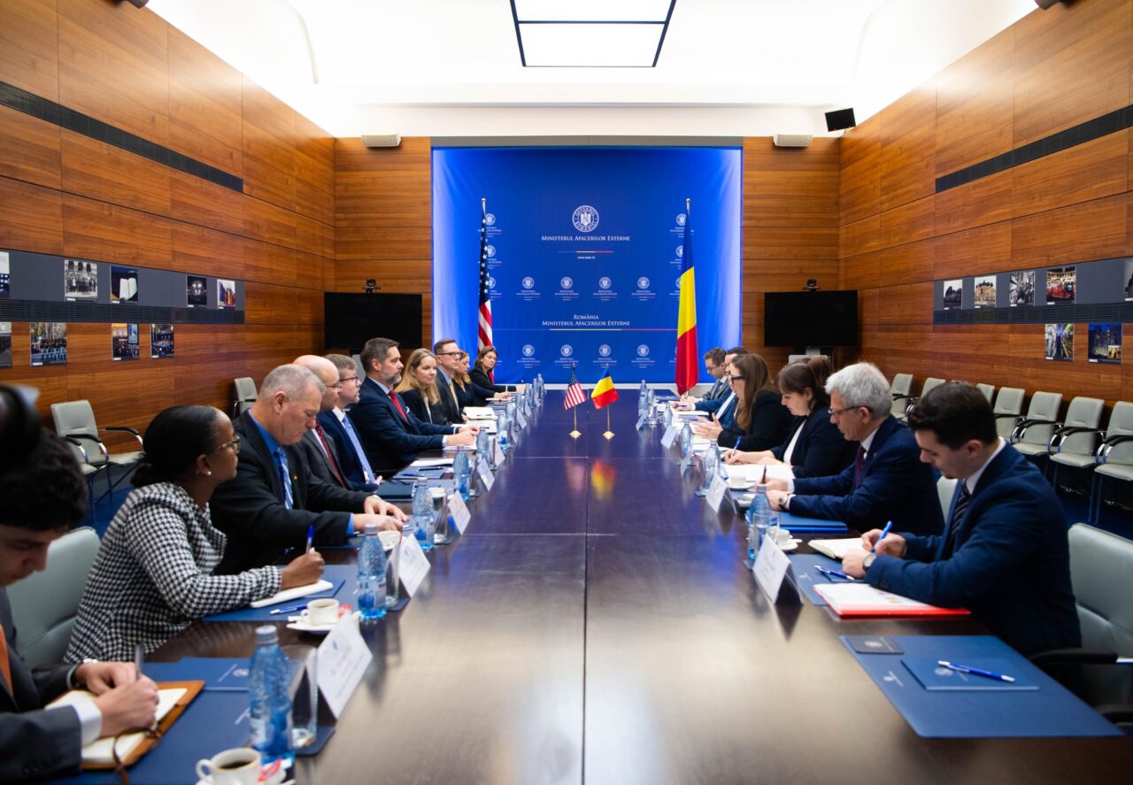 ambasada-sua-a-transmis-un-mesaj-video-de-craciun-pentru-romani:-suntem-uniti