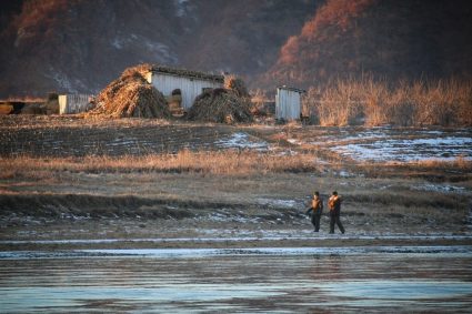 cum-este-sarbatorit-craciunul-intr-o-tara-in-care-este-interzis.-impodobirea-bradului,-pedepsita-cu-inchisoarea