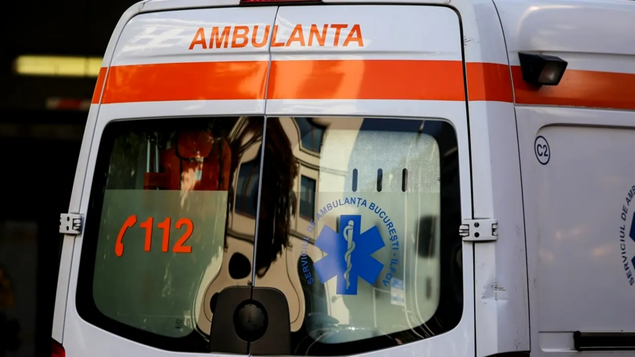 accident-grav-in-prundu-bargaului,-bistrita-nasaud.-doua-masini-s-au-ciocnit,-patru-persoane-au-ramas-incarcerate