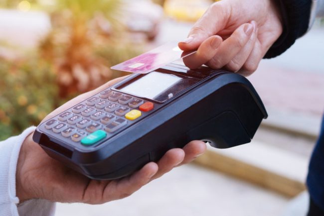 controversa-in-elvetia-pe-renuntarea-platii-cu-numerar.-clientii-cer-revenirea-la-plata-cash