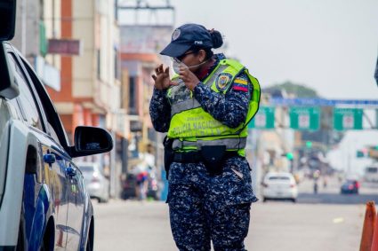 137-de-venezueleni-deportati-de-americani-in-el-salvador-cer-despagubiri-de-la-sua
