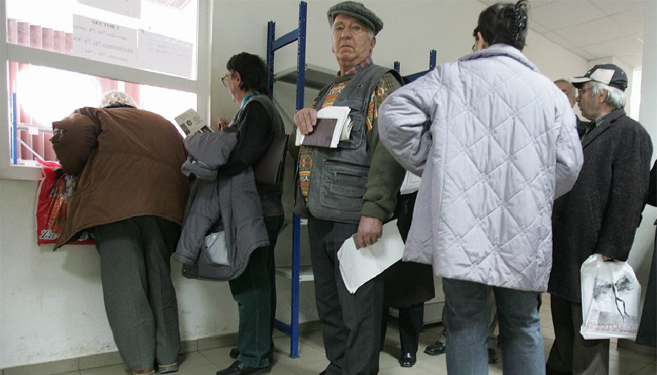 pensionarii-din-romania-trebuie-sa-depuna-acest-document-la-casa-de-pensii,-pana-pe-31-decembrie-2025.-cine-se-incadreaza