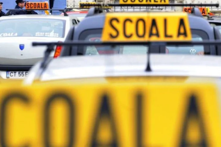reguli-mai-stricte-la-programarea-examenelor-auto-si-schimbari-in-testul-teoretic,-in-2026.-unii-soferi-isi-vor-reinnoi-permisul-la-fiecare-trei-ani