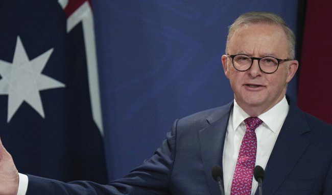 australia-anunta-o-ancheta-pentru-a-stabili-daca-atacul-terorist-de-la-bondi-beach-putea-fi-prevenit