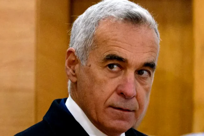 decizia-de-ultim-moment-a-judecatorilor,-dupa-ce-sustinatorul-lui-calin-georgescu-a-indemnat-oamenii-sa-ia-cu-asalt-guvernul