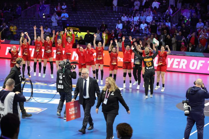 bomba-pe-piata-transferurilor-la-final-de-an!-vedeta-nationalei-romaniei-este-pe-cale-sa-semneze-contractul:-va-veni-si-ea!.-exclusiv
