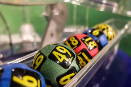 un-barbat-a-jucat-la-loto-datele-de-nastere-ale-familiei-sale-si-a-castigat-o-adevarata-avere:-nu-am-reusit-sa-dorm-toata-noaptea