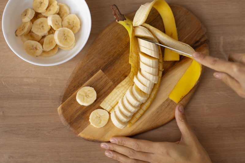 cum-se-numesc-firele-de-pe-banana:-specialistii-spun-ca-trebuie-consumate